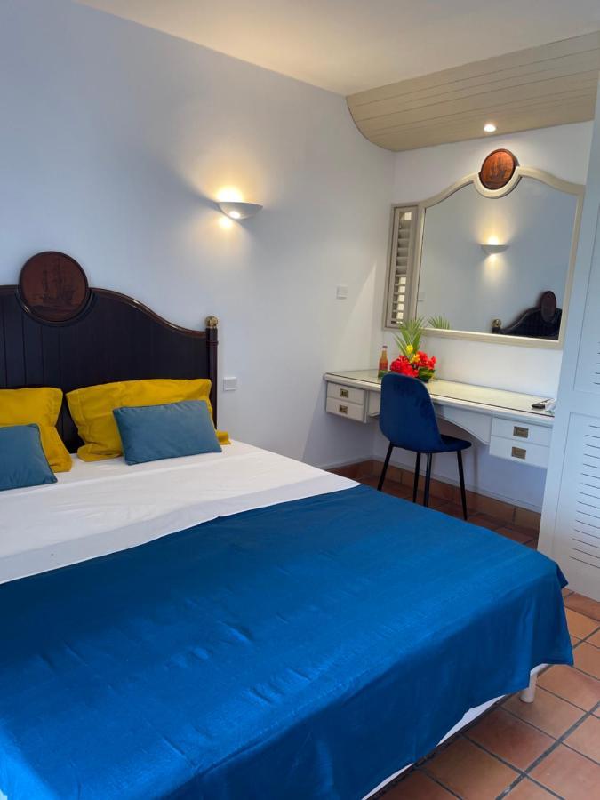 Appartement Vue Mer A 2 Minutes A Pied Des Plages Tartane Trinite  Exterior foto